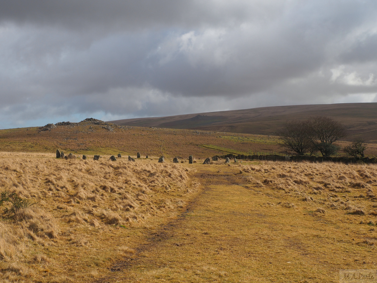 Approaching Brisworthy Stone Circle