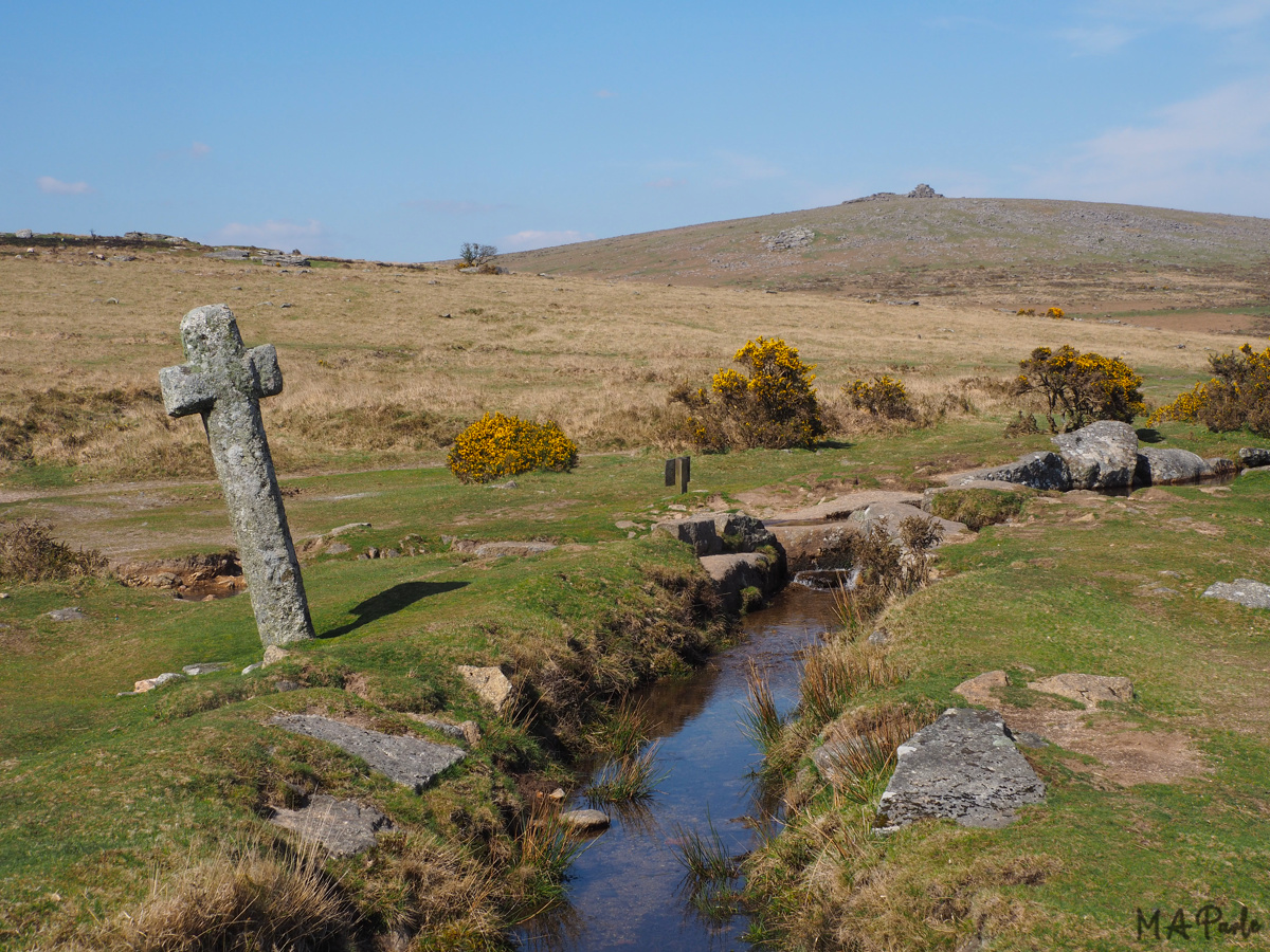 Windy Post Granite Cross